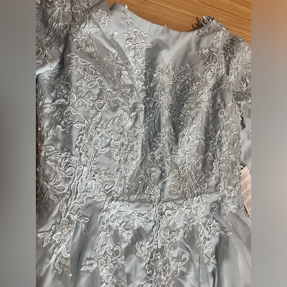 Tea Length Half Sleeve Embroidered and Beaded Evening Cocktail Dress - Picture 4 of 11